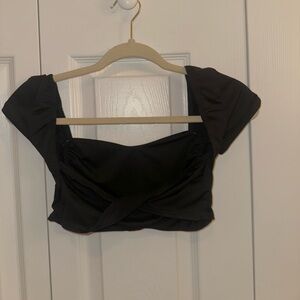 Black Front Twist Crop Top